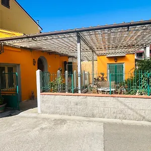 https://carlitos-meisone.it-tuscanyhotel.com