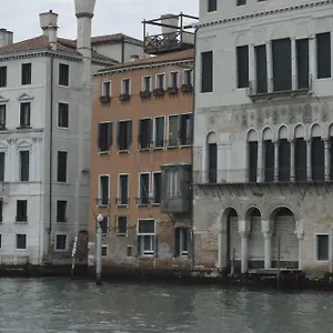 Leon Bianco On The Grand Canal Casa de hóspedes Veneza