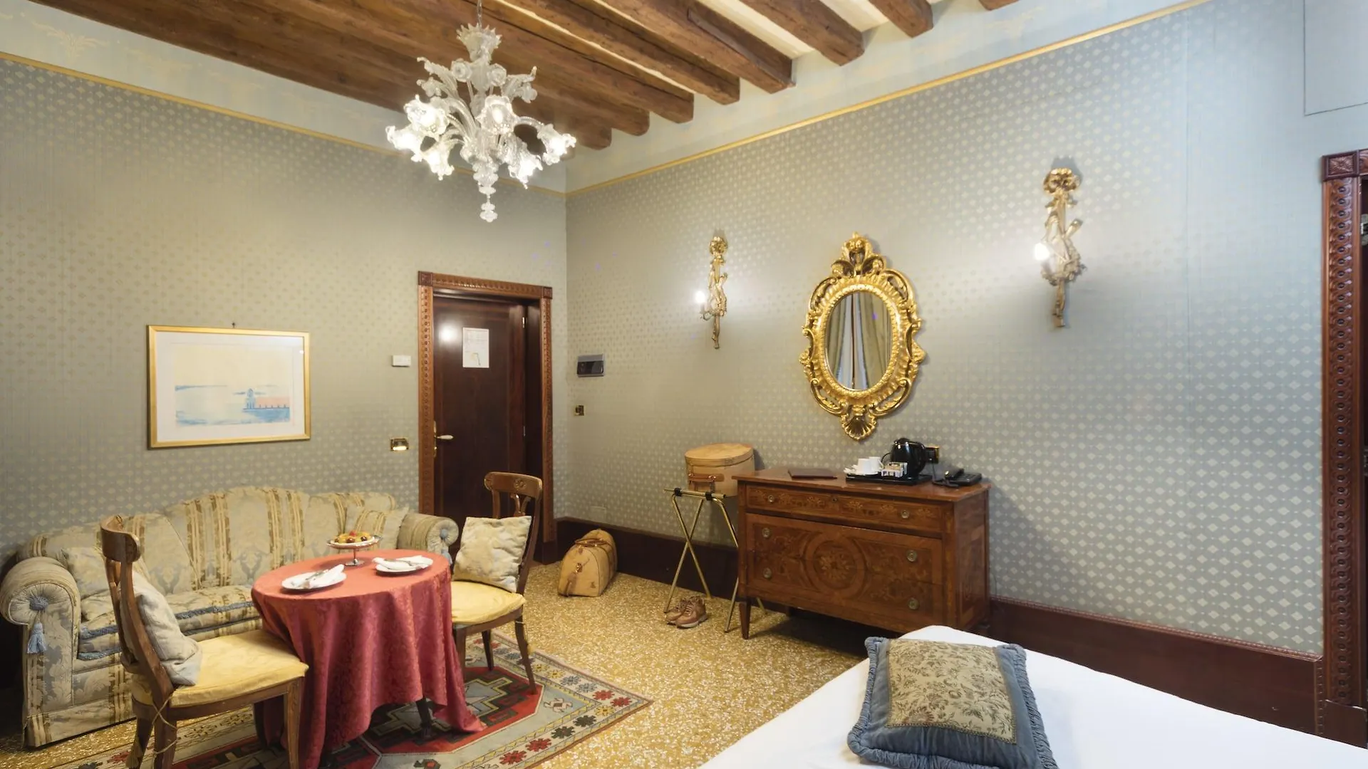 Hotel Al Ponte Dei Sospiri Venice 4*,  Italy
