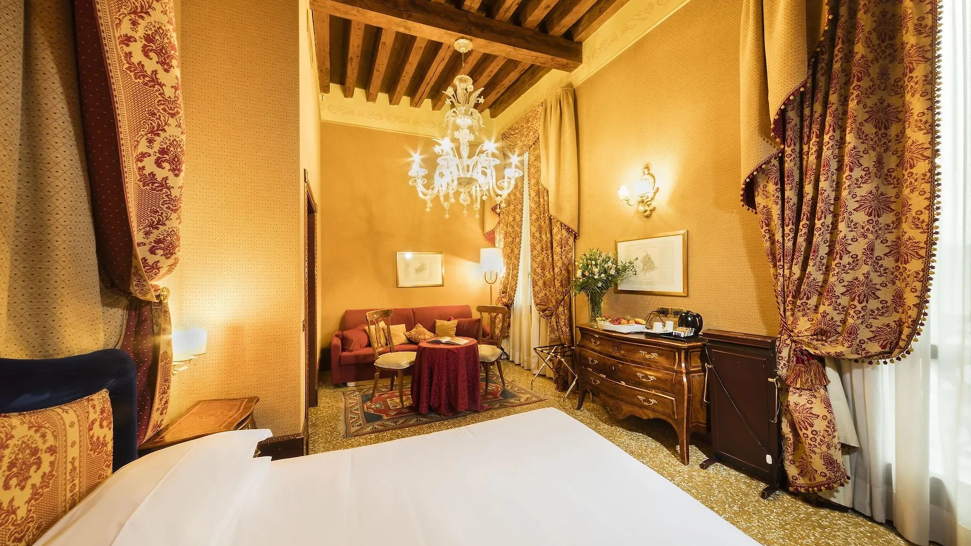 Hotel Al Ponte Dei Sospiri Venice Italy