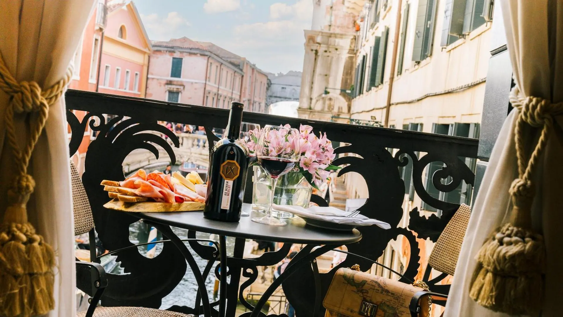 Hotel Al Ponte Dei Sospiri Venice