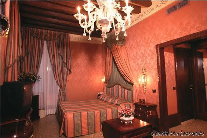 Hotel Al Ponte Dei Sospiri Venice